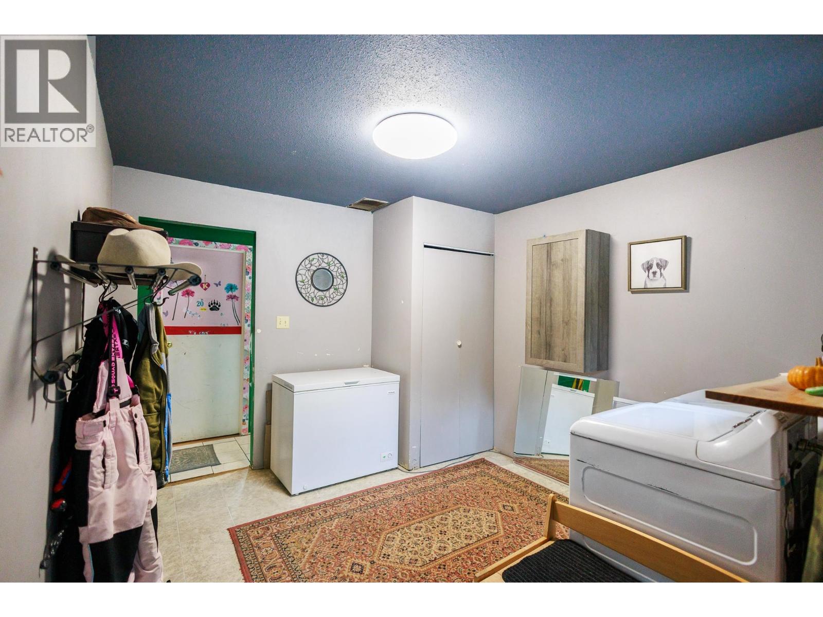 5283 OLD REMO Road, Terrace