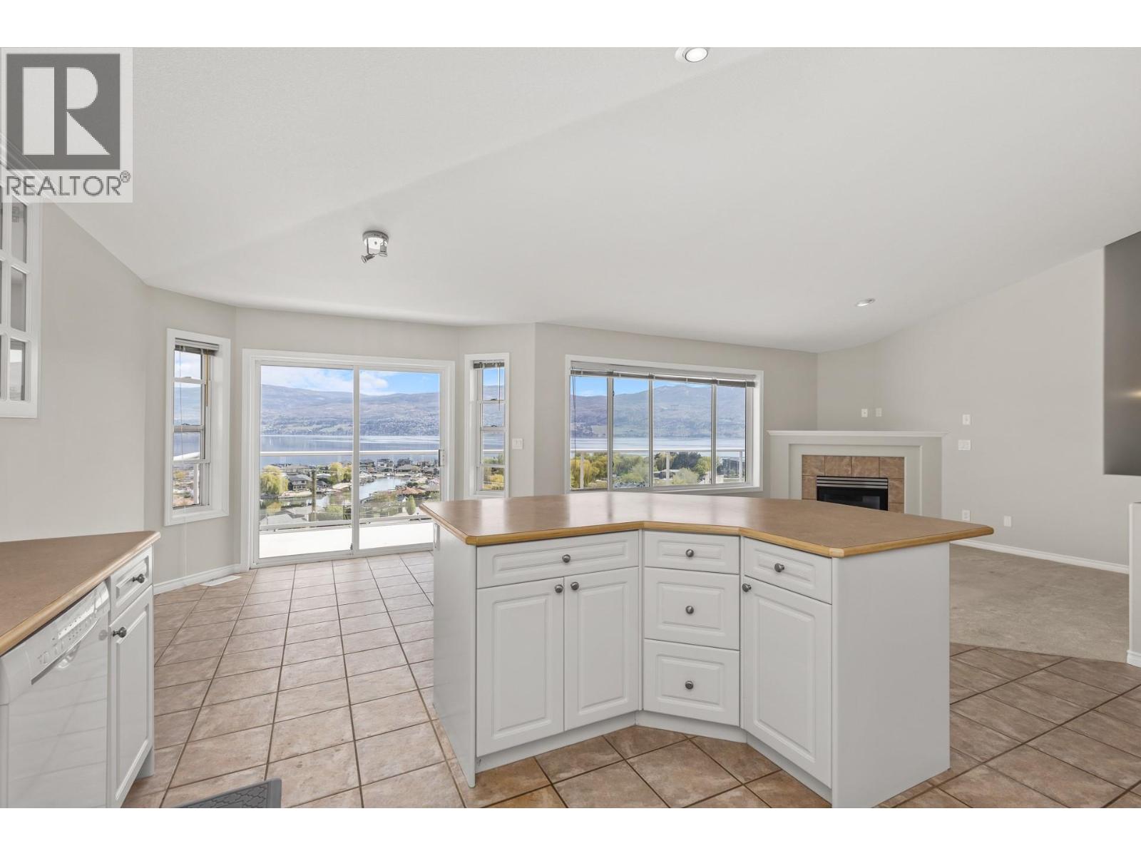  3513 EMPIRE Place, West Kelowna