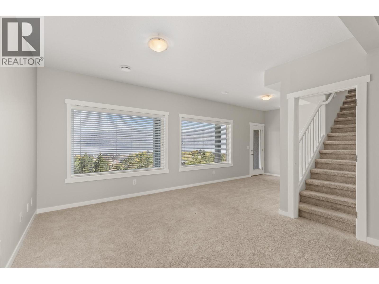  3513 EMPIRE Place, West Kelowna