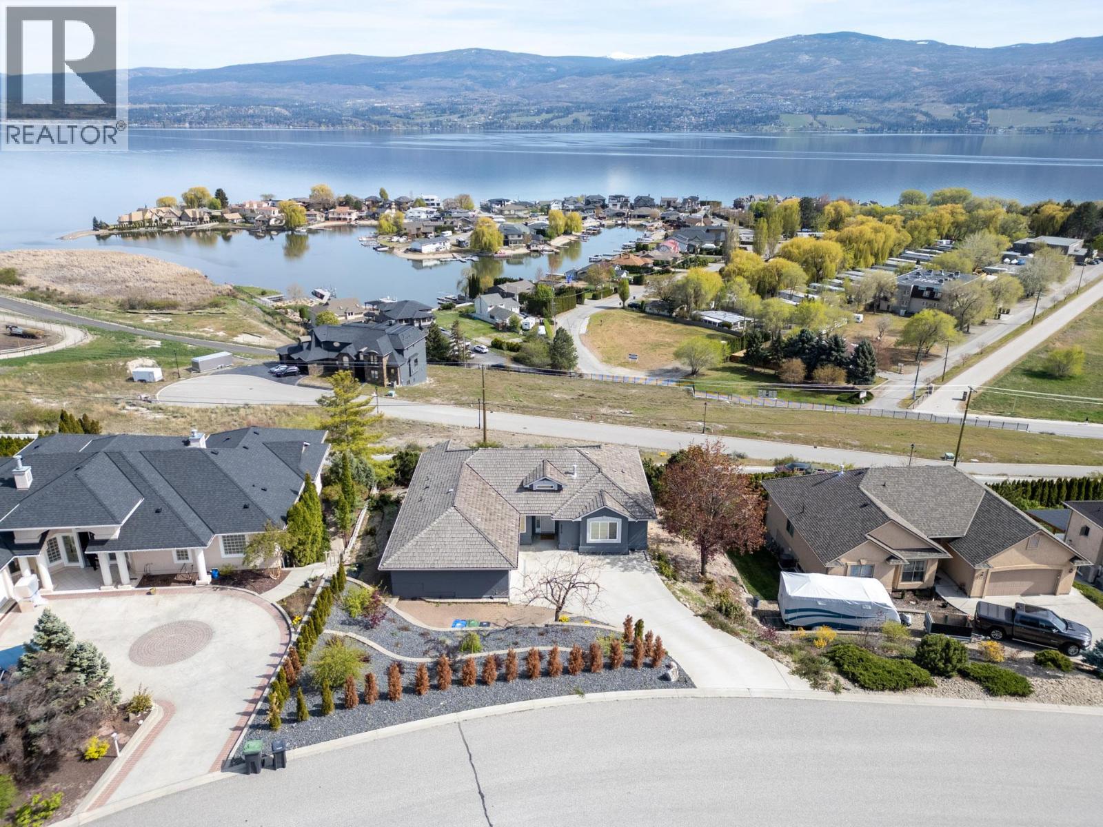  3513 EMPIRE Place, West Kelowna