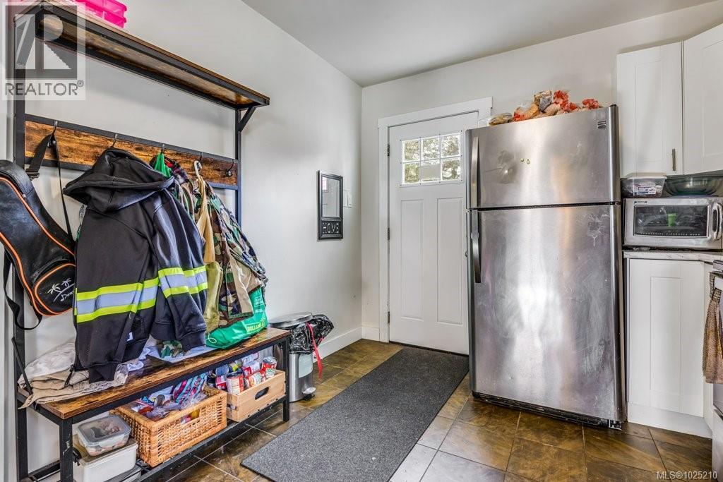 80 Masters Rd, Campbell River