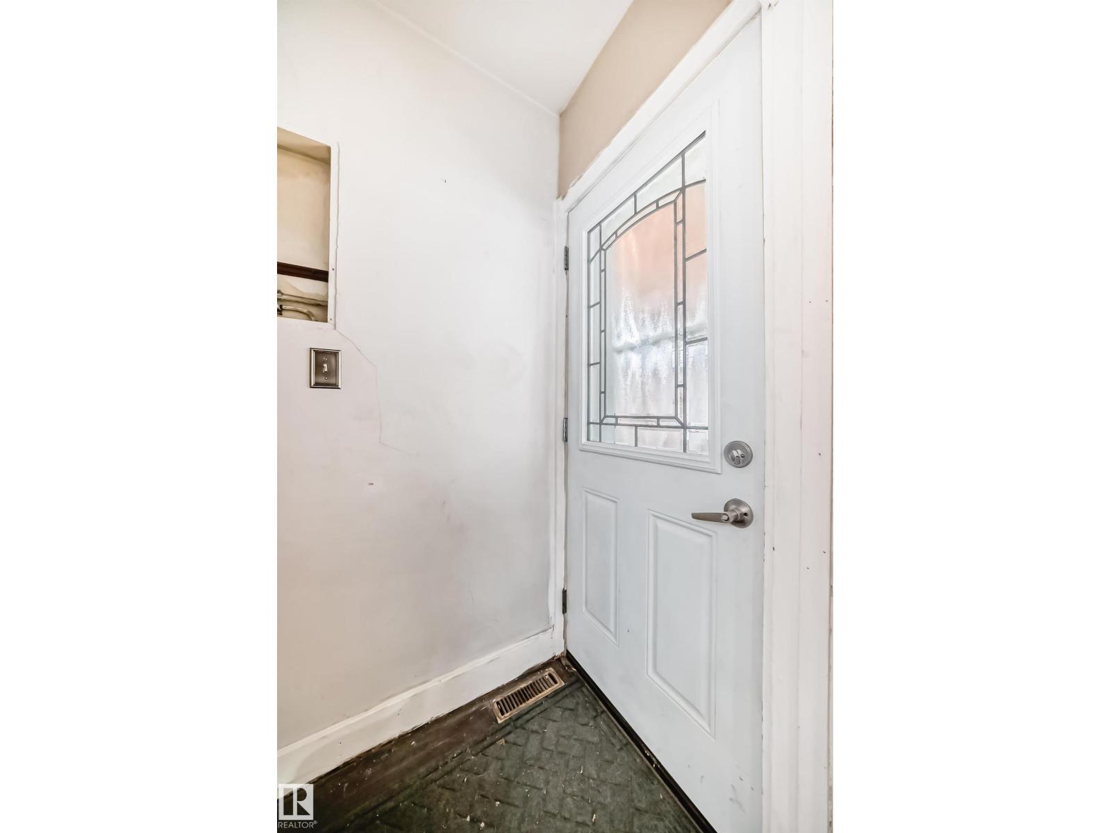 11619 96 ST NW, Edmonton