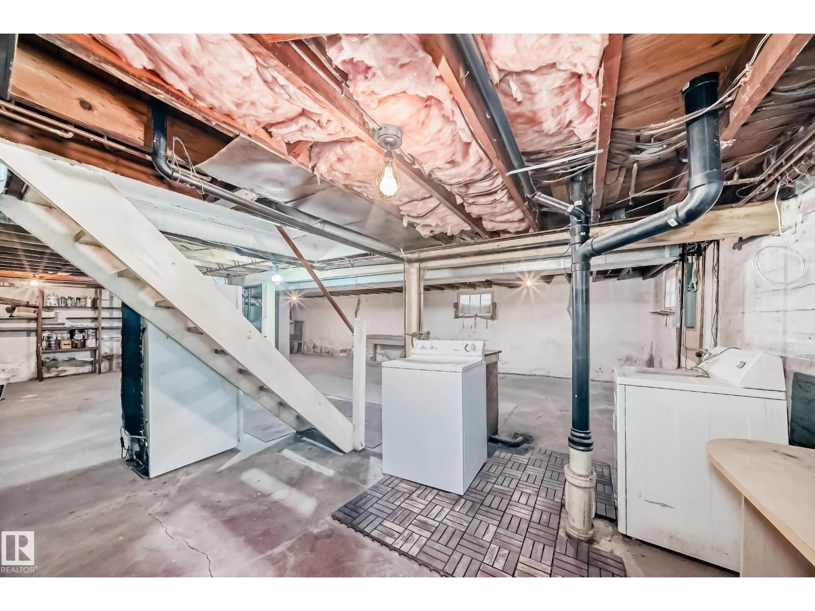 11619 96 ST NW, Edmonton