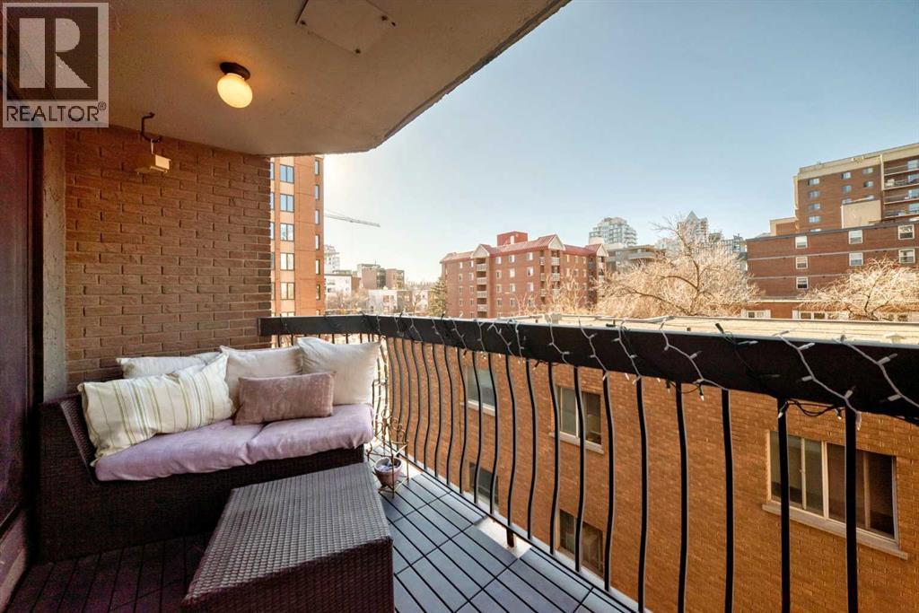 Single Family House for Sale in    Avenue SW Beltline Calgary 