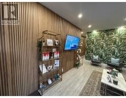 1639 Eglinton Avenue W, Toronto, ON M6E2H1 Photo 15