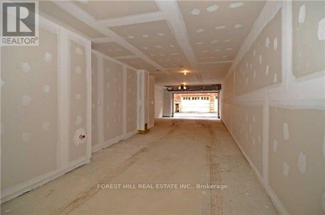 Single Family House for Sale in    MAJOR MACKENZIE DRIVE W Vaughan (Patterson) 