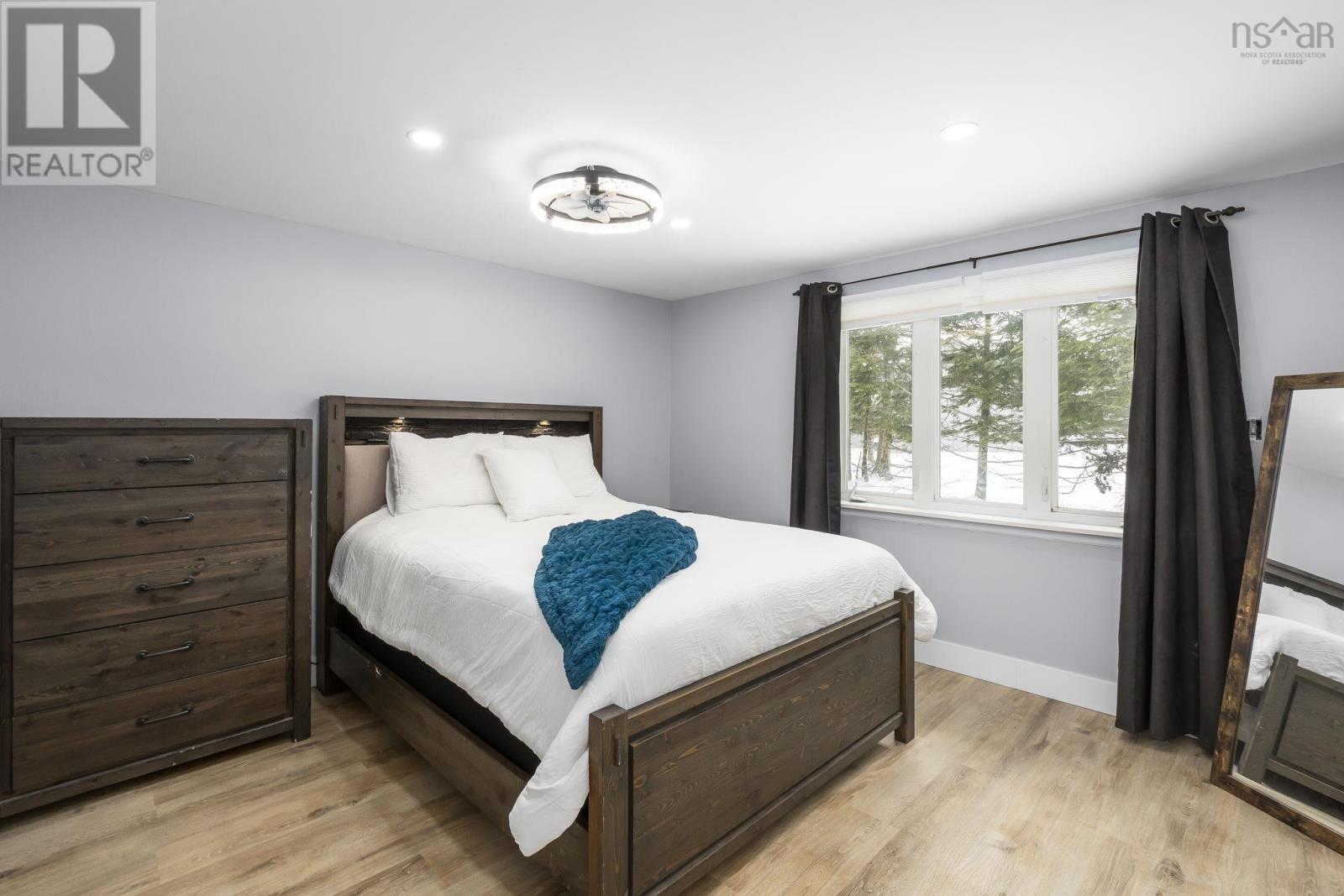 Property 33 of 41 of 218 St Andrews Street