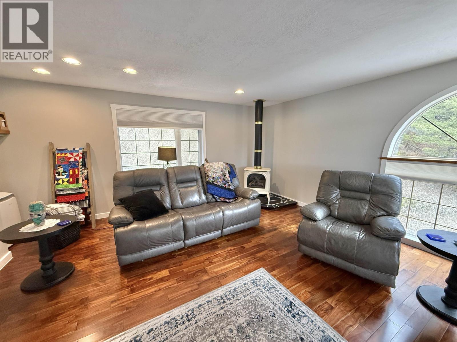 4487 DICK ROAD, Quesnel