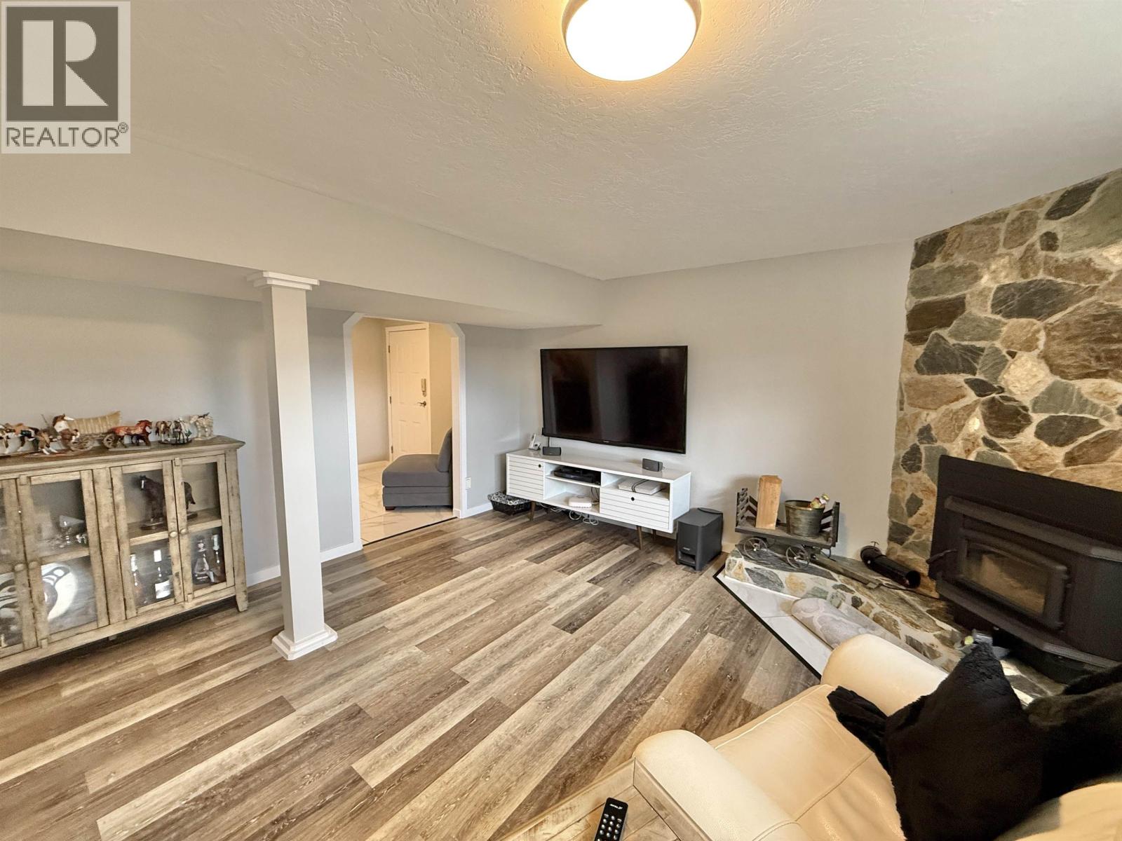 4487 DICK ROAD, Quesnel