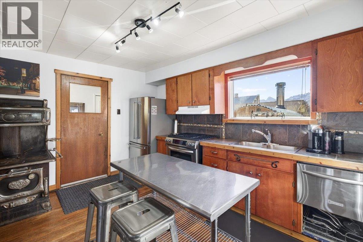 1091 4TH Avenue Unit# A, Fernie