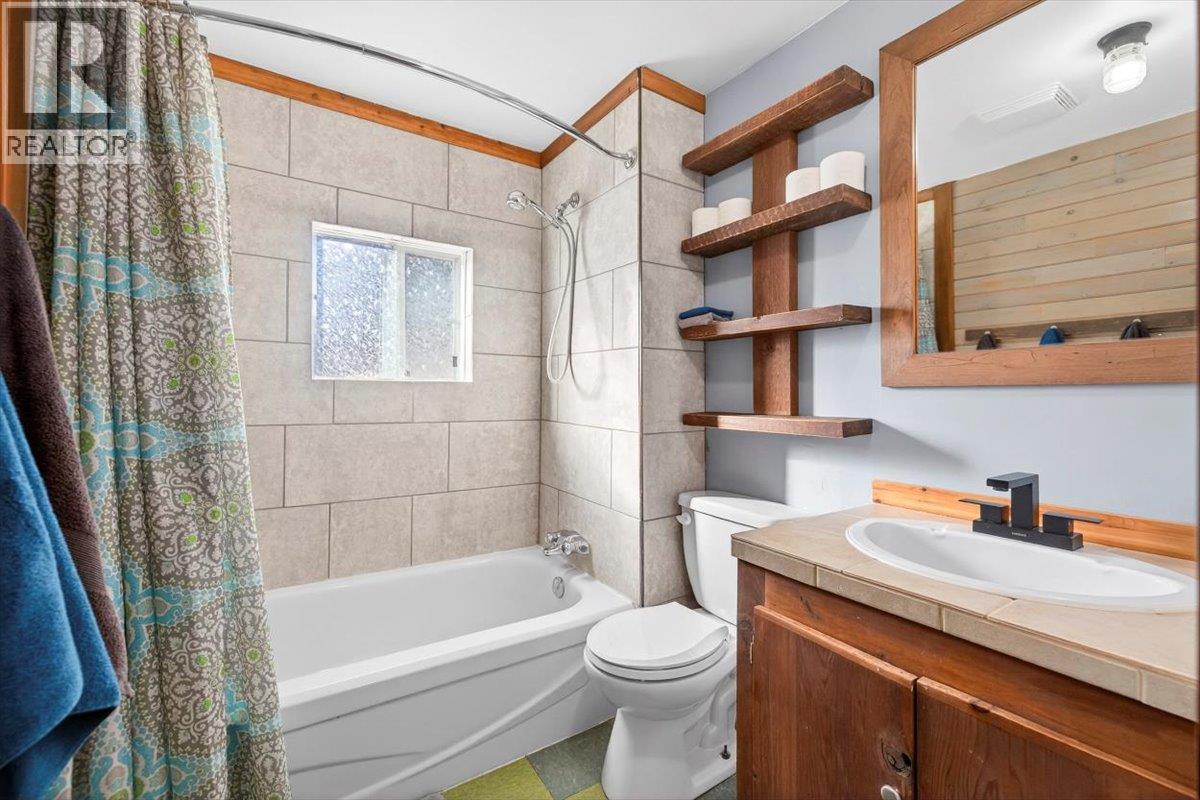 1091 4TH Avenue Unit# A, Fernie