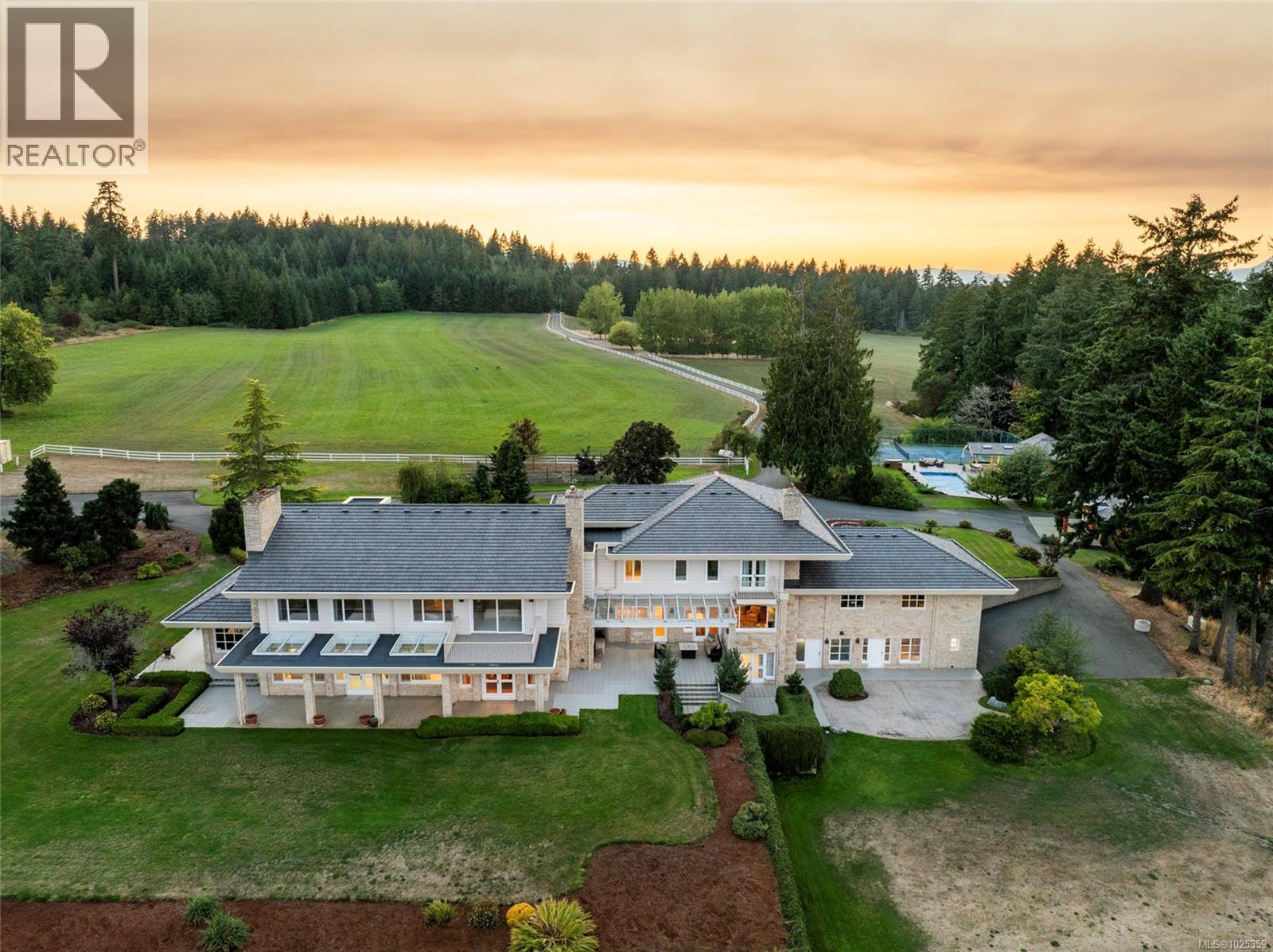 1257 Cherry Point Rd, Cowichan Bay