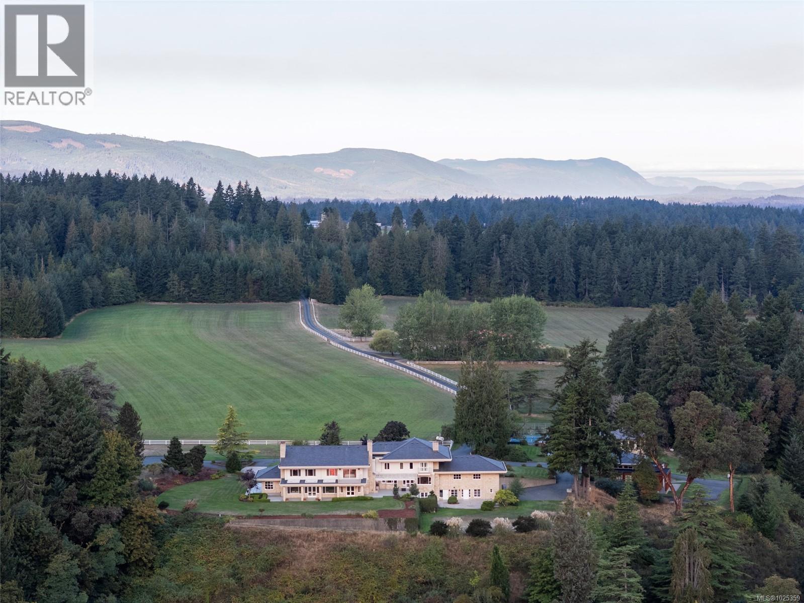 1257 Cherry Point Rd, Cowichan Bay