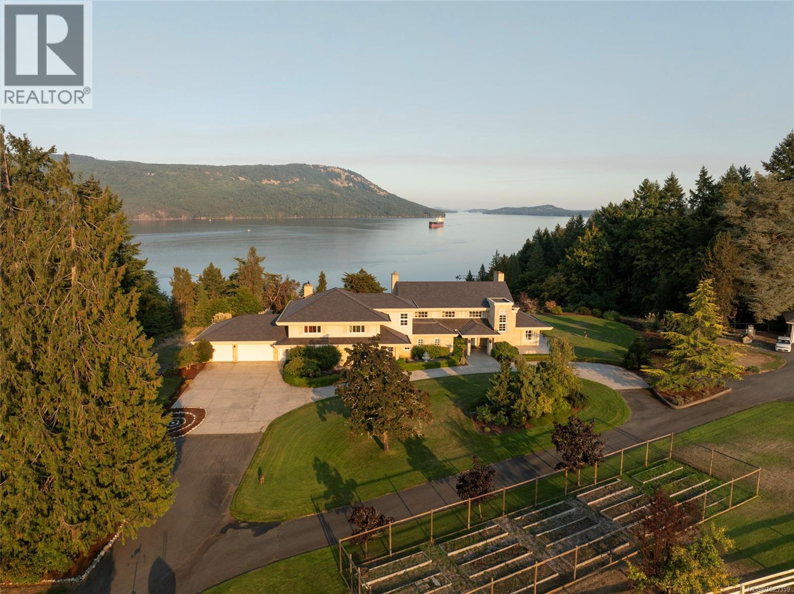 1257 Cherry Point Rd, Cowichan Bay