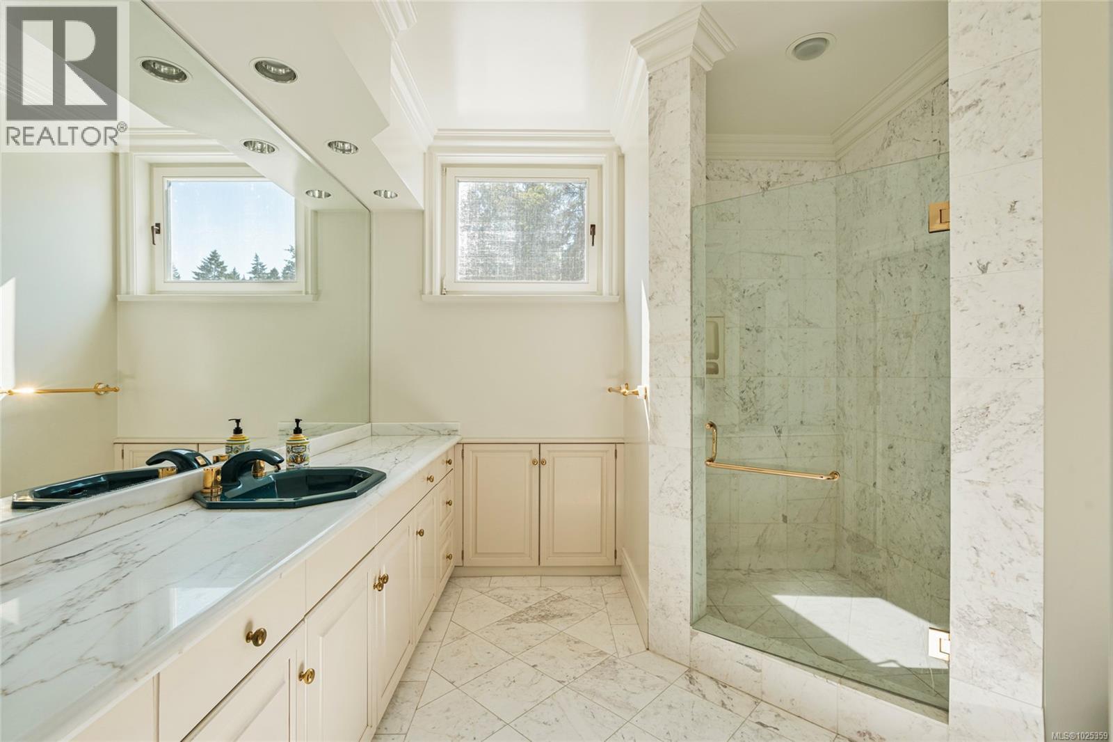 1257 Cherry Point Rd, Cowichan Bay