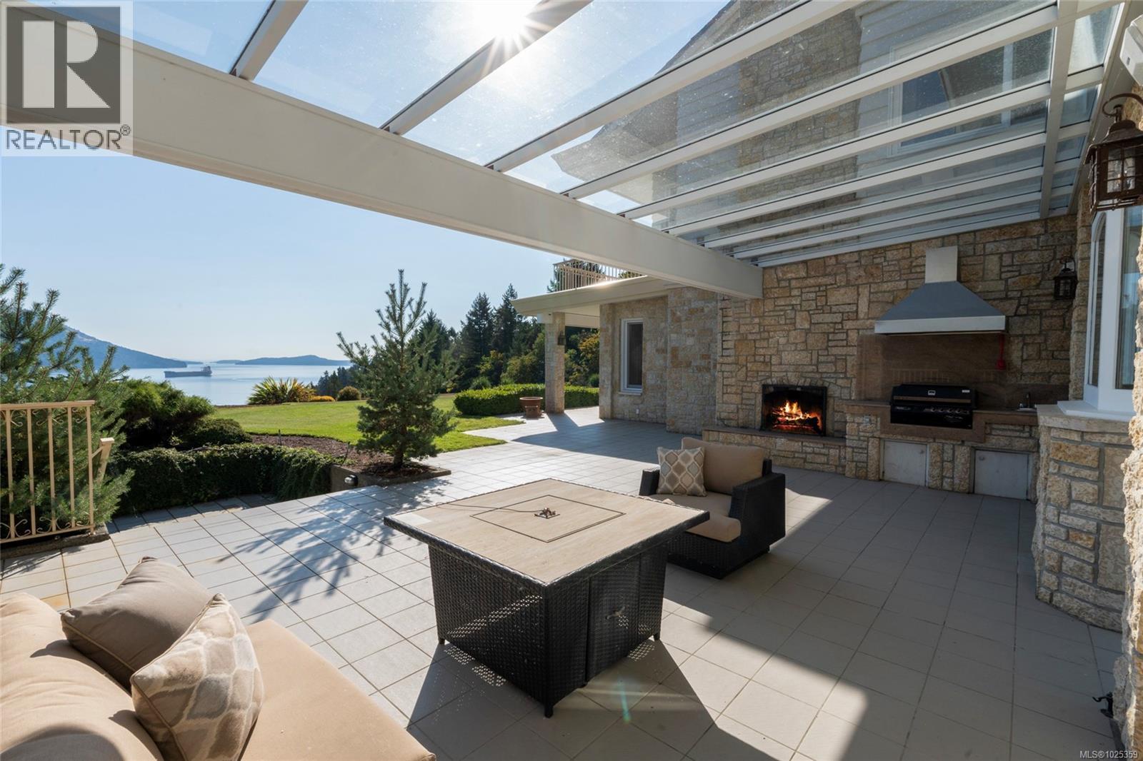 1257 Cherry Point Rd, Cowichan Bay