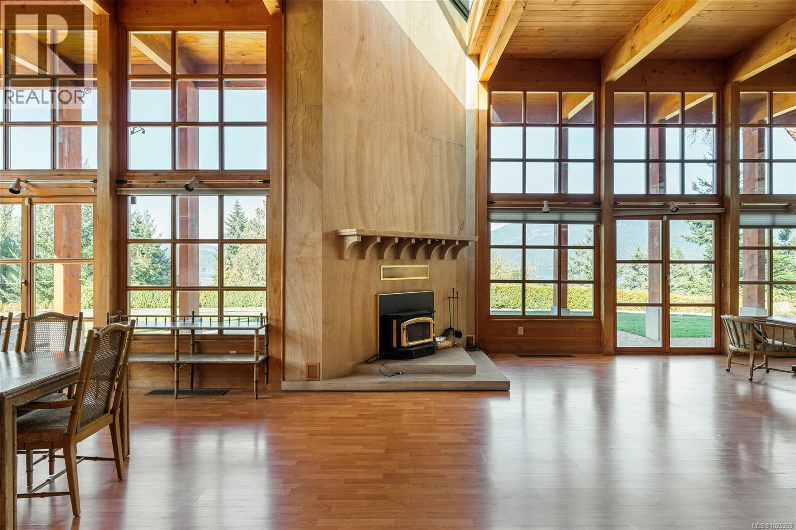 1257 Cherry Point Rd, Cowichan Bay