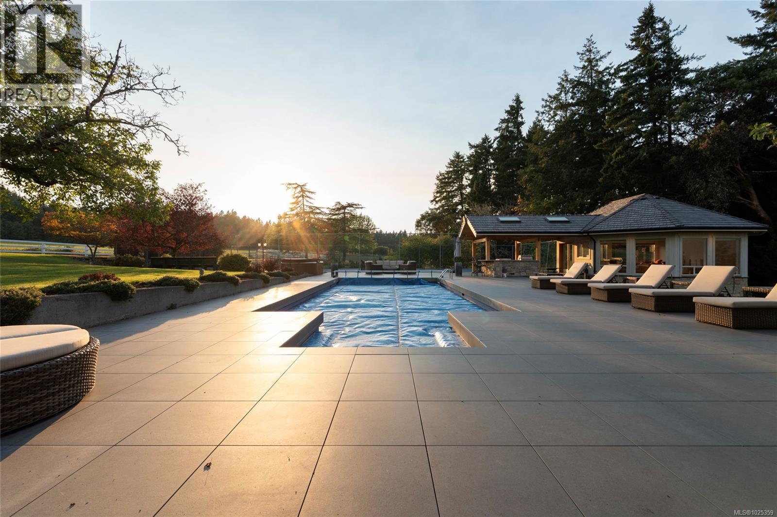 1257 Cherry Point Rd, Cowichan Bay