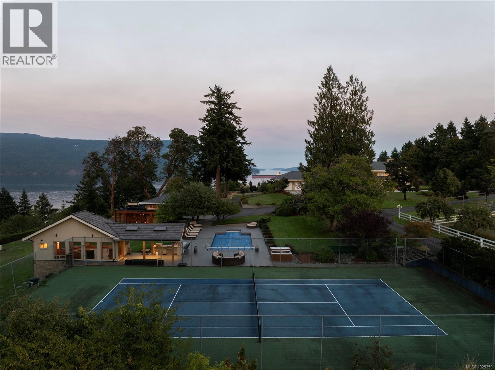 1257 Cherry Point Rd, Cowichan Bay