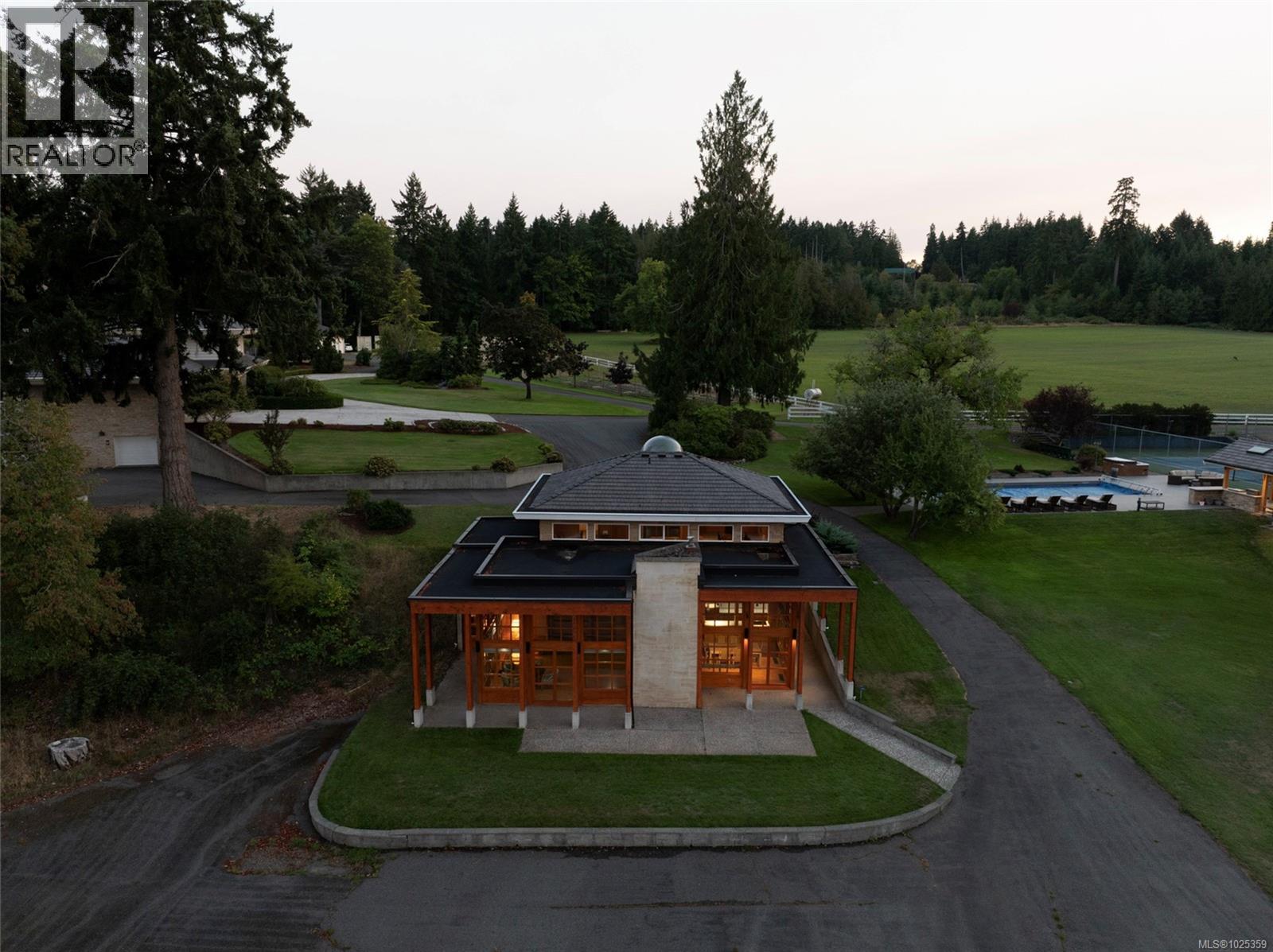 1257 Cherry Point Rd, Cowichan Bay