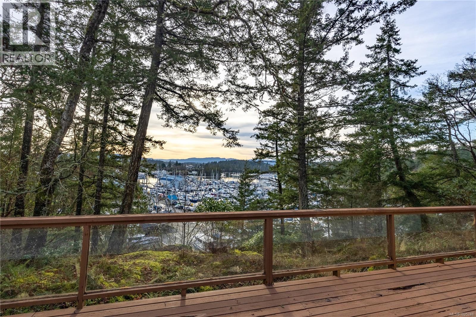 11064 Kittiwake Pl, North Saanich