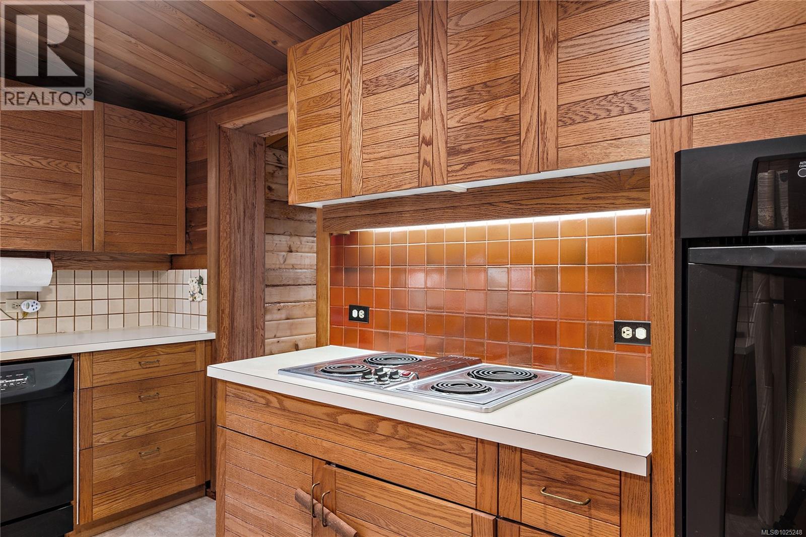 11064 Kittiwake Pl, North Saanich