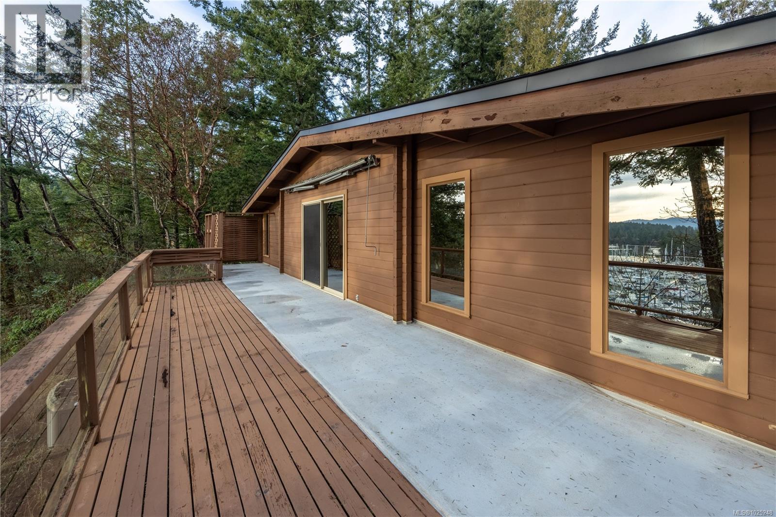 11064 Kittiwake Pl, North Saanich