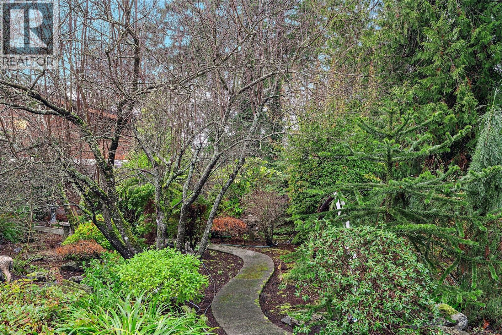 11064 Kittiwake Pl, North Saanich