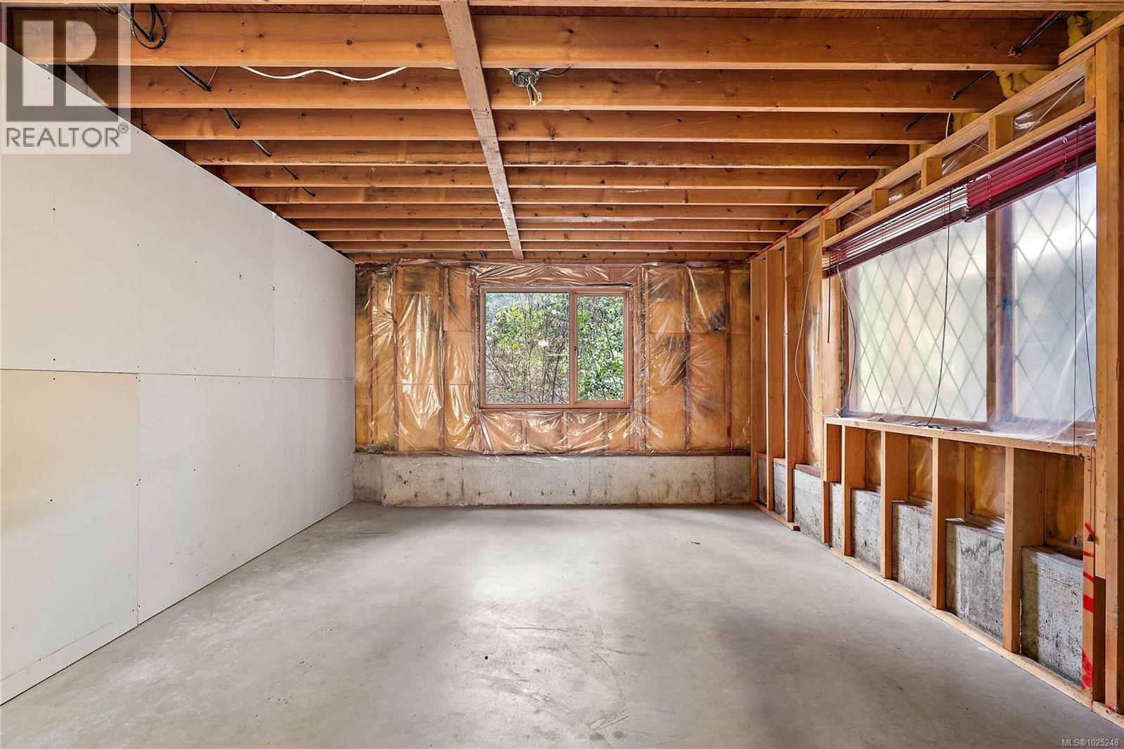 11064 Kittiwake Pl, North Saanich