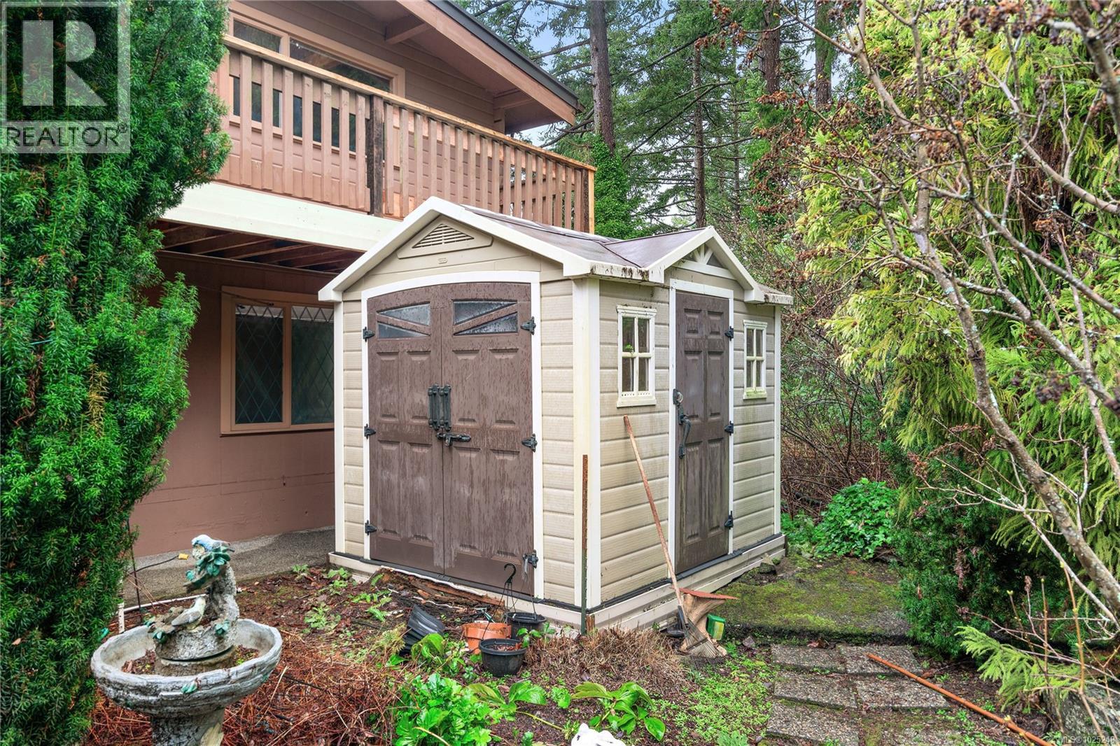 11064 Kittiwake Pl, North Saanich