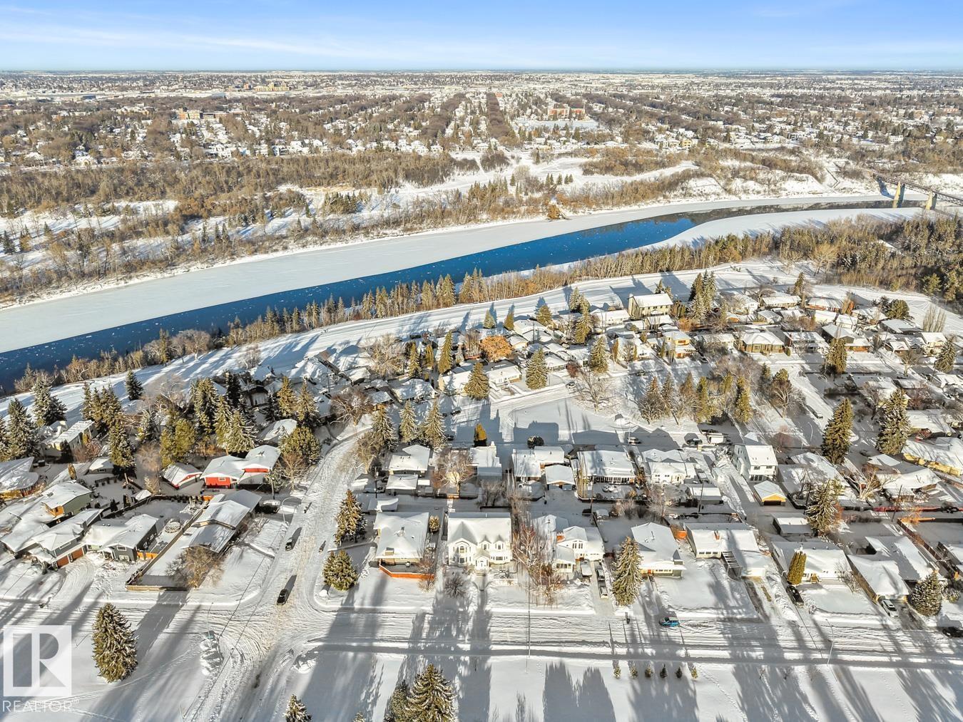 6508 109 AV NW - 50