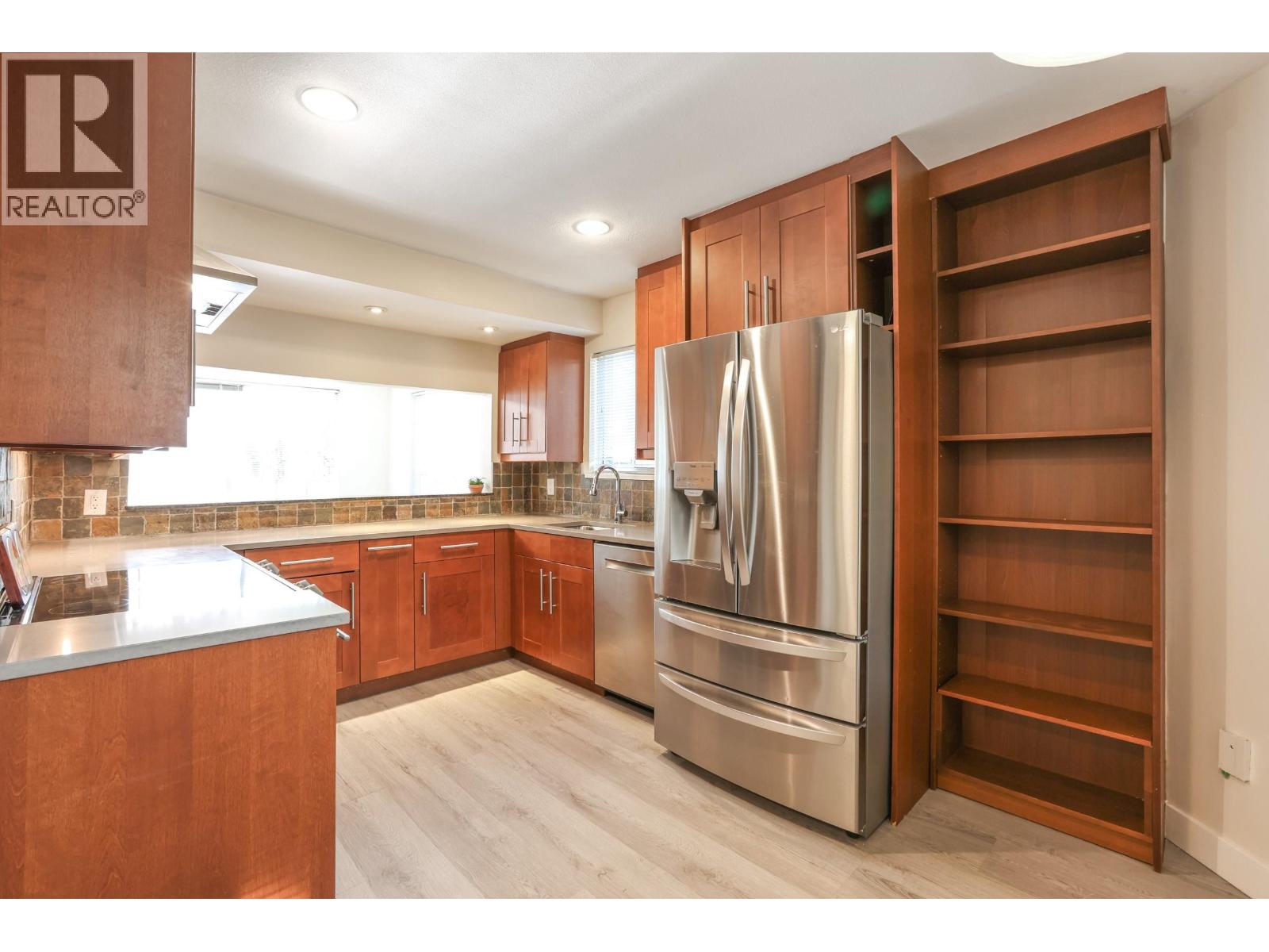 10 838 TOBRUCK AVENUE, North Vancouver