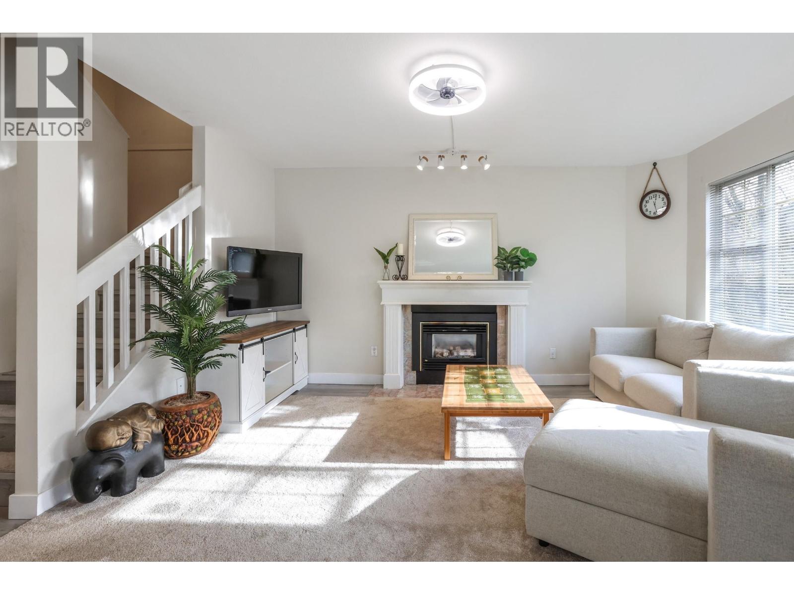 10 838 TOBRUCK AVENUE, North Vancouver