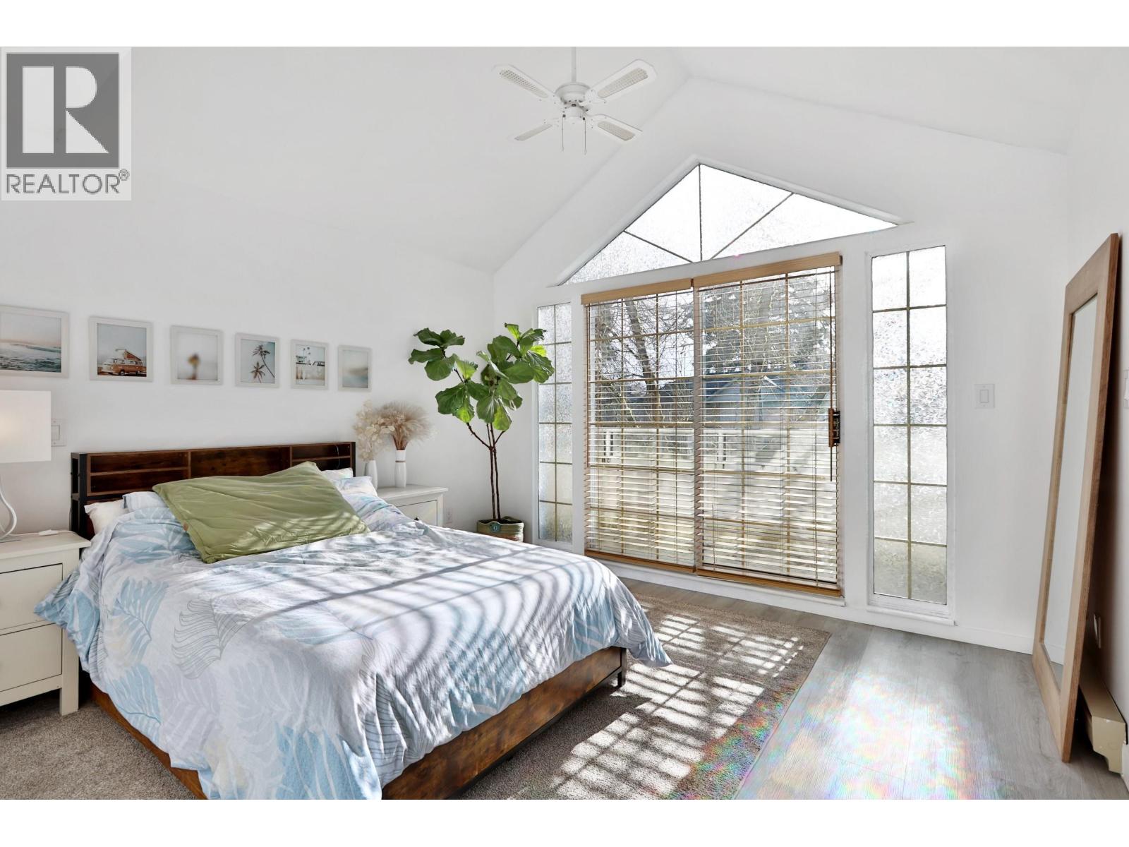 10 838 TOBRUCK AVENUE, North Vancouver