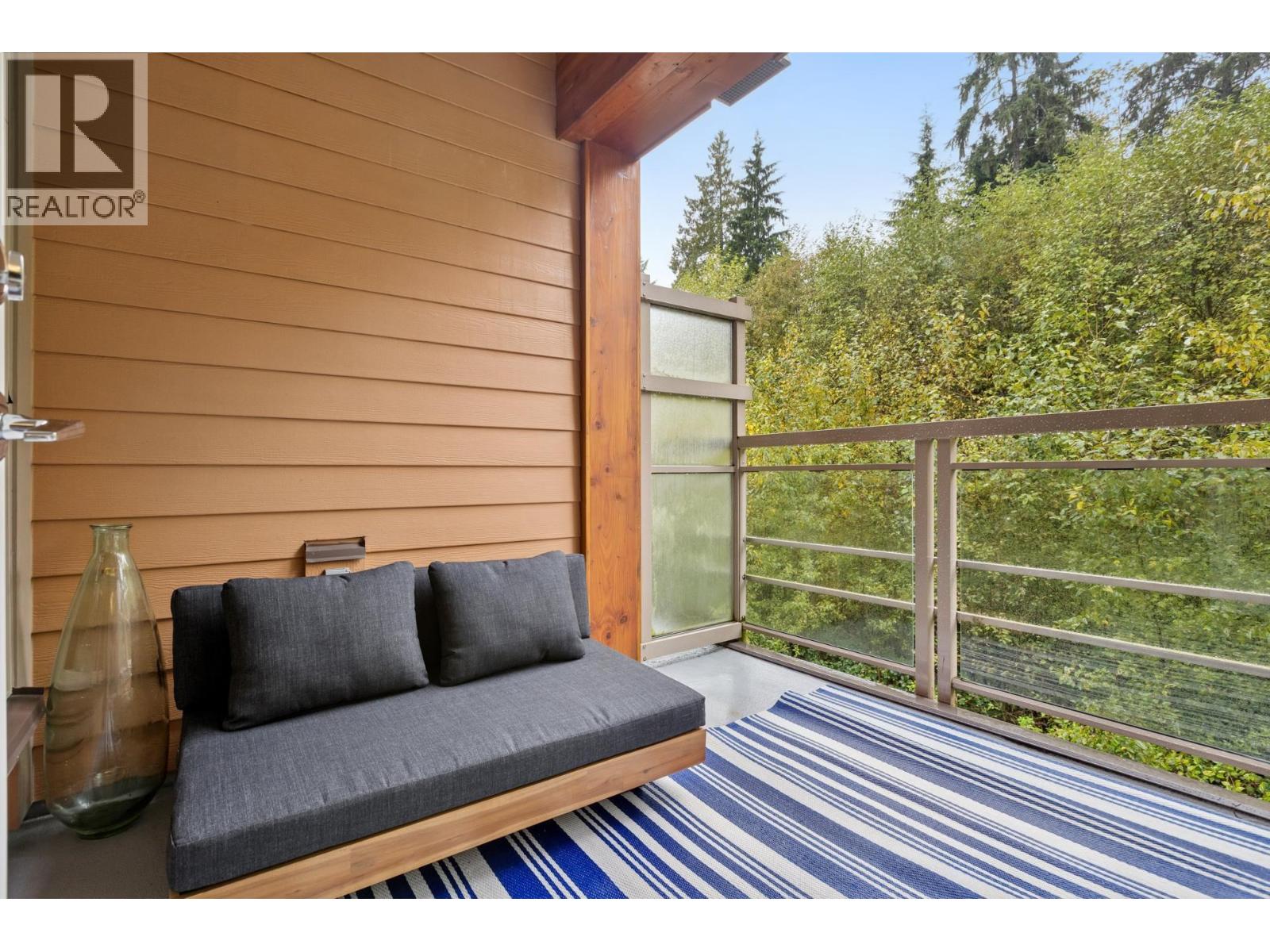 406 3606 ALDERCREST DRIVE, North Vancouver