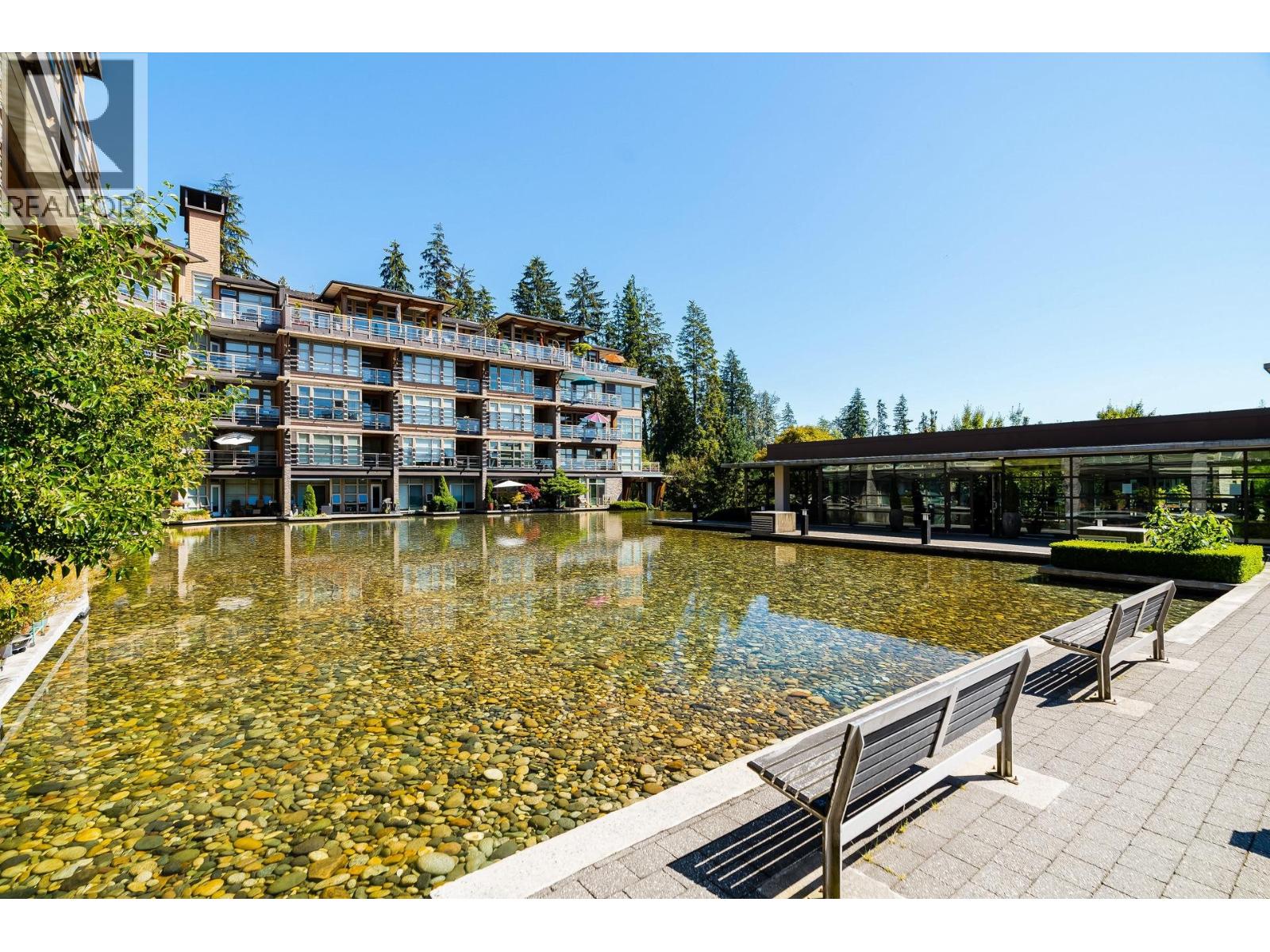 406 3606 ALDERCREST DRIVE, North Vancouver