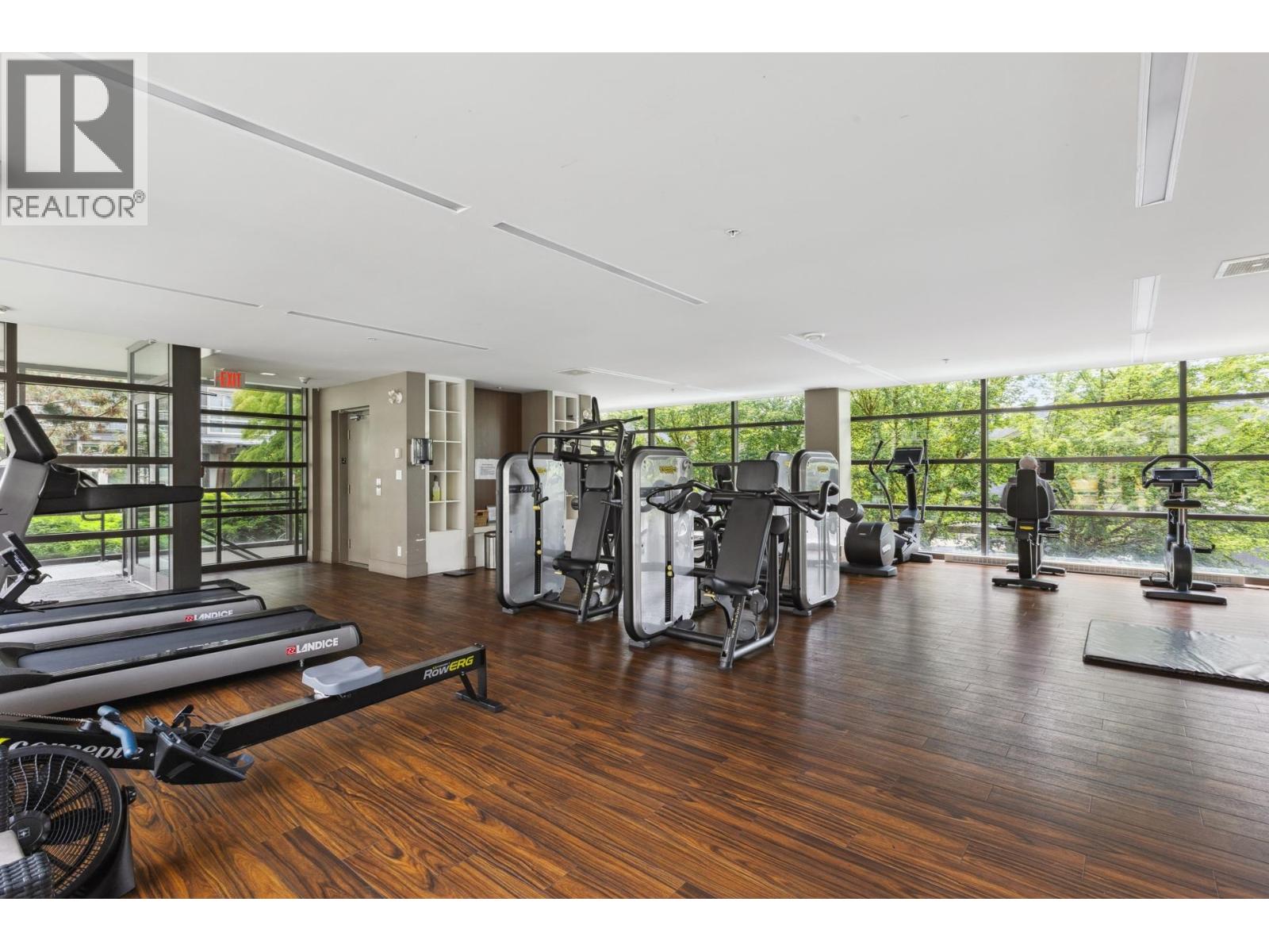 406 3606 ALDERCREST DRIVE, North Vancouver