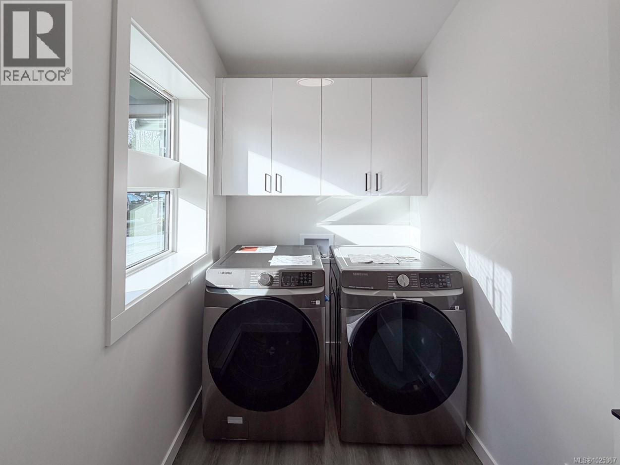 #17 3025 ROYSTON RD - 14