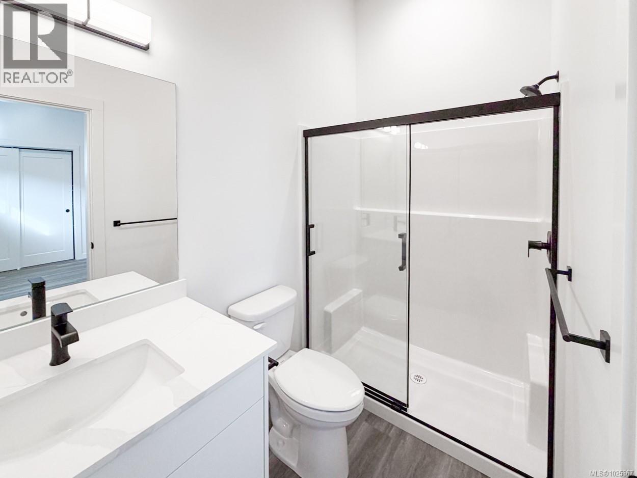 #17 3025 ROYSTON RD - 11