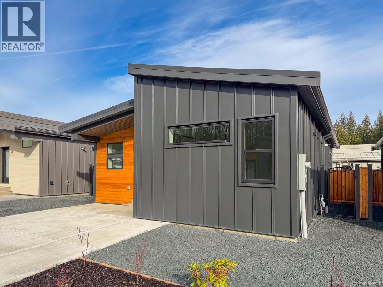 #17 3025 ROYSTON RD - 23