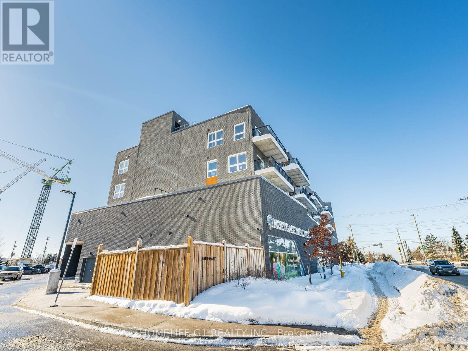 217 - 430 ESSA ROAD - Photo 2 of 42, Barrie (Holly), Ontario