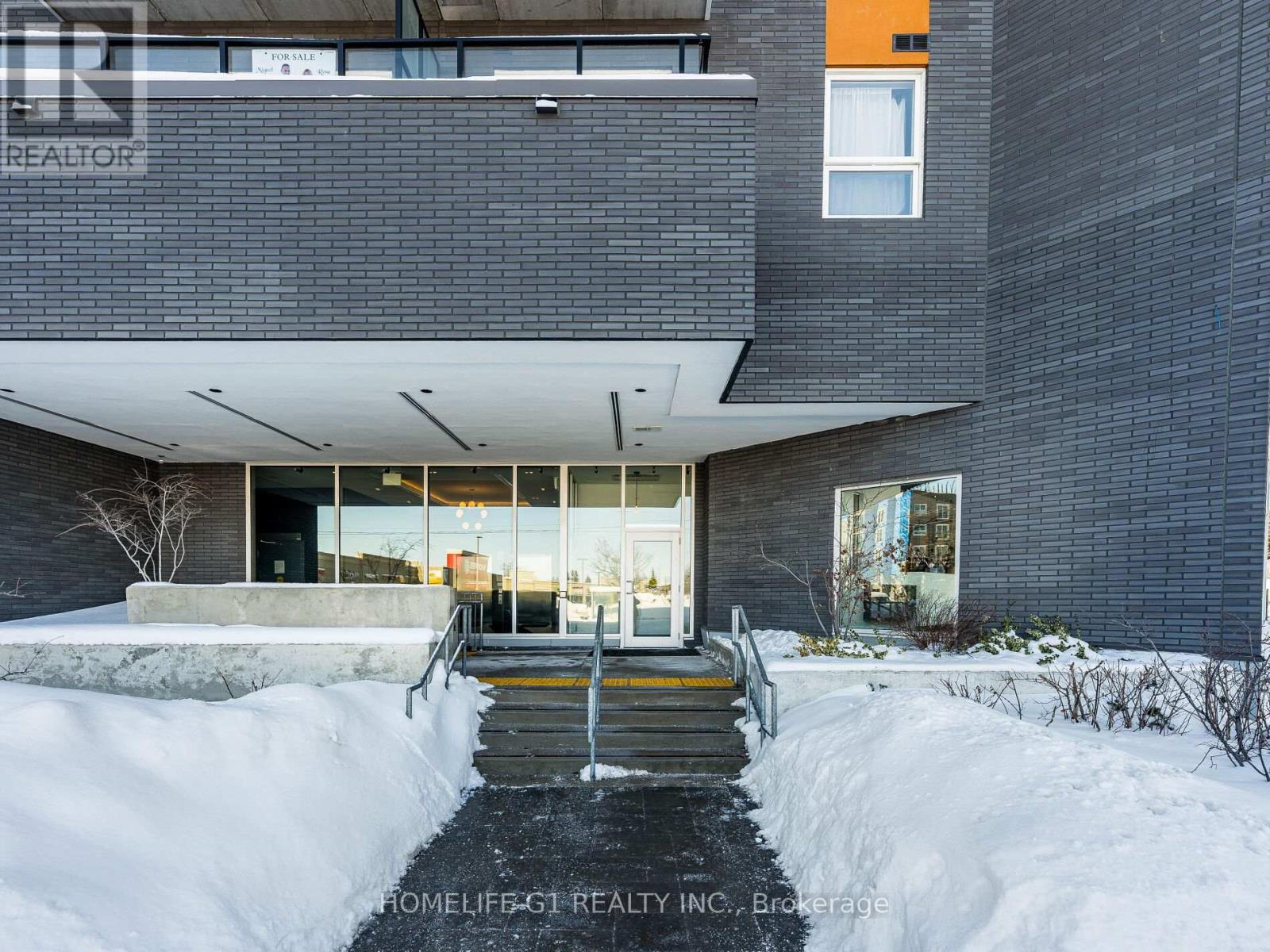 217 - 430 ESSA ROAD - Photo 3 of 42, Barrie (Holly), Ontario