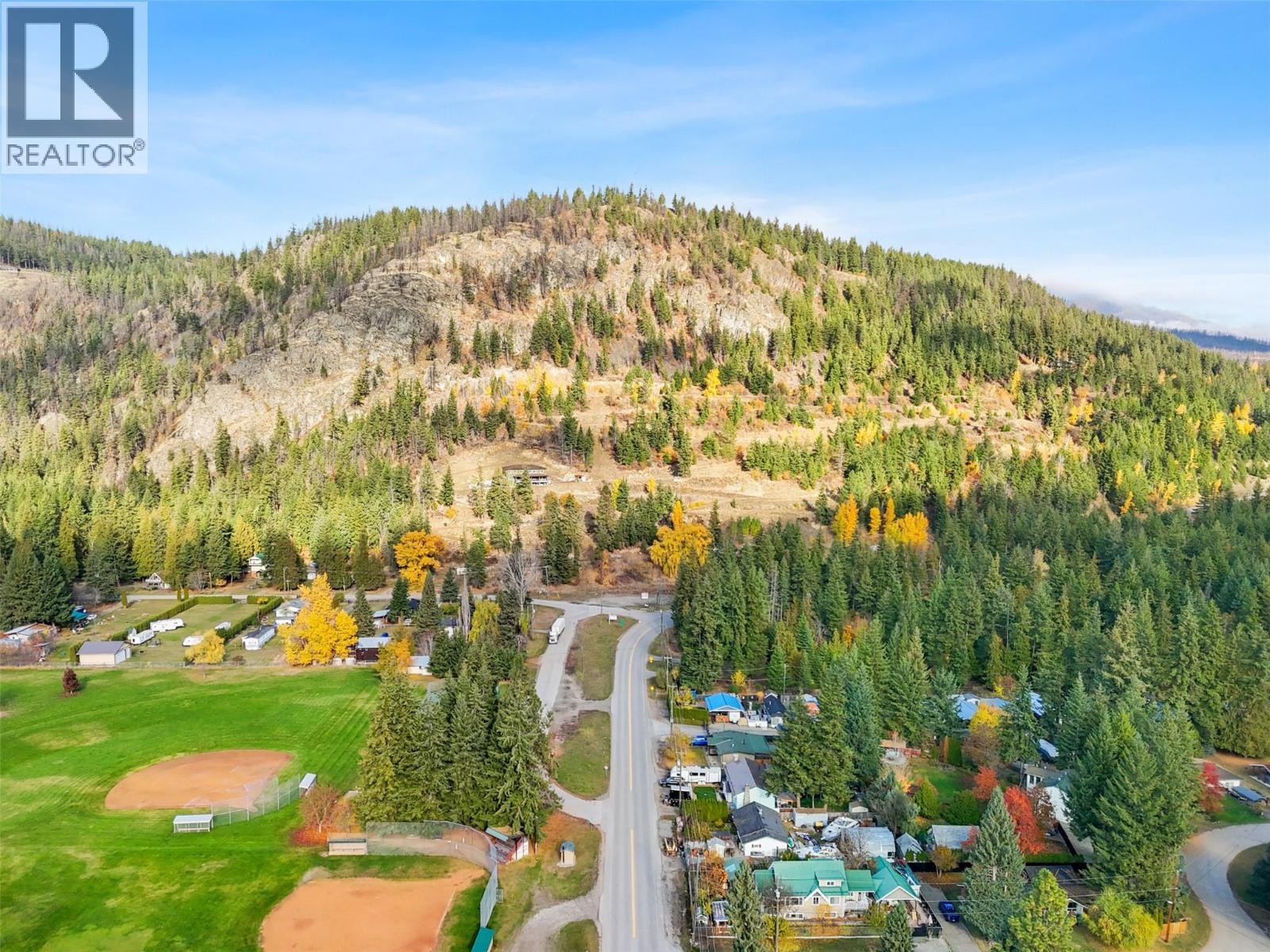  4177 Squilax-Anglemont Highway, Scotch Creek