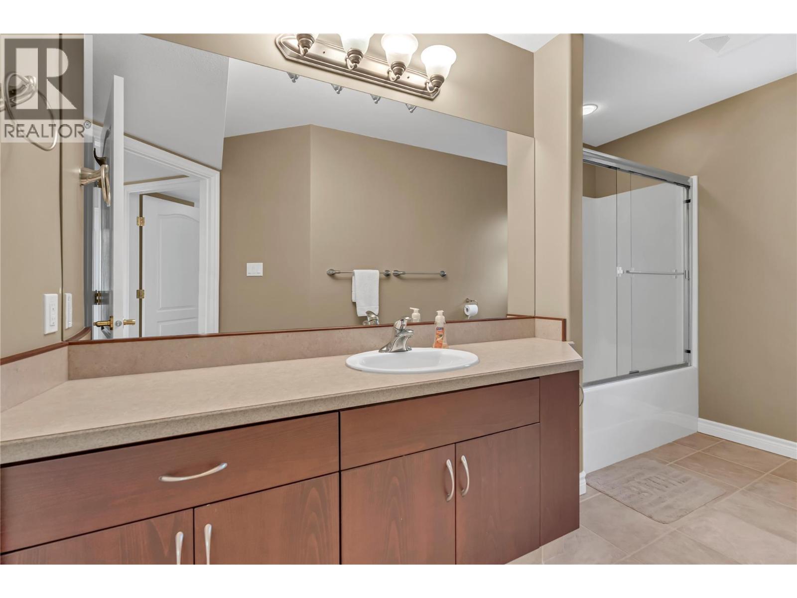 4343 Naramata Road N, Naramata