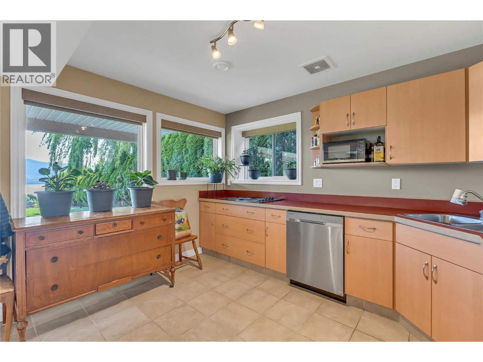 4343 Naramata Road N, Naramata