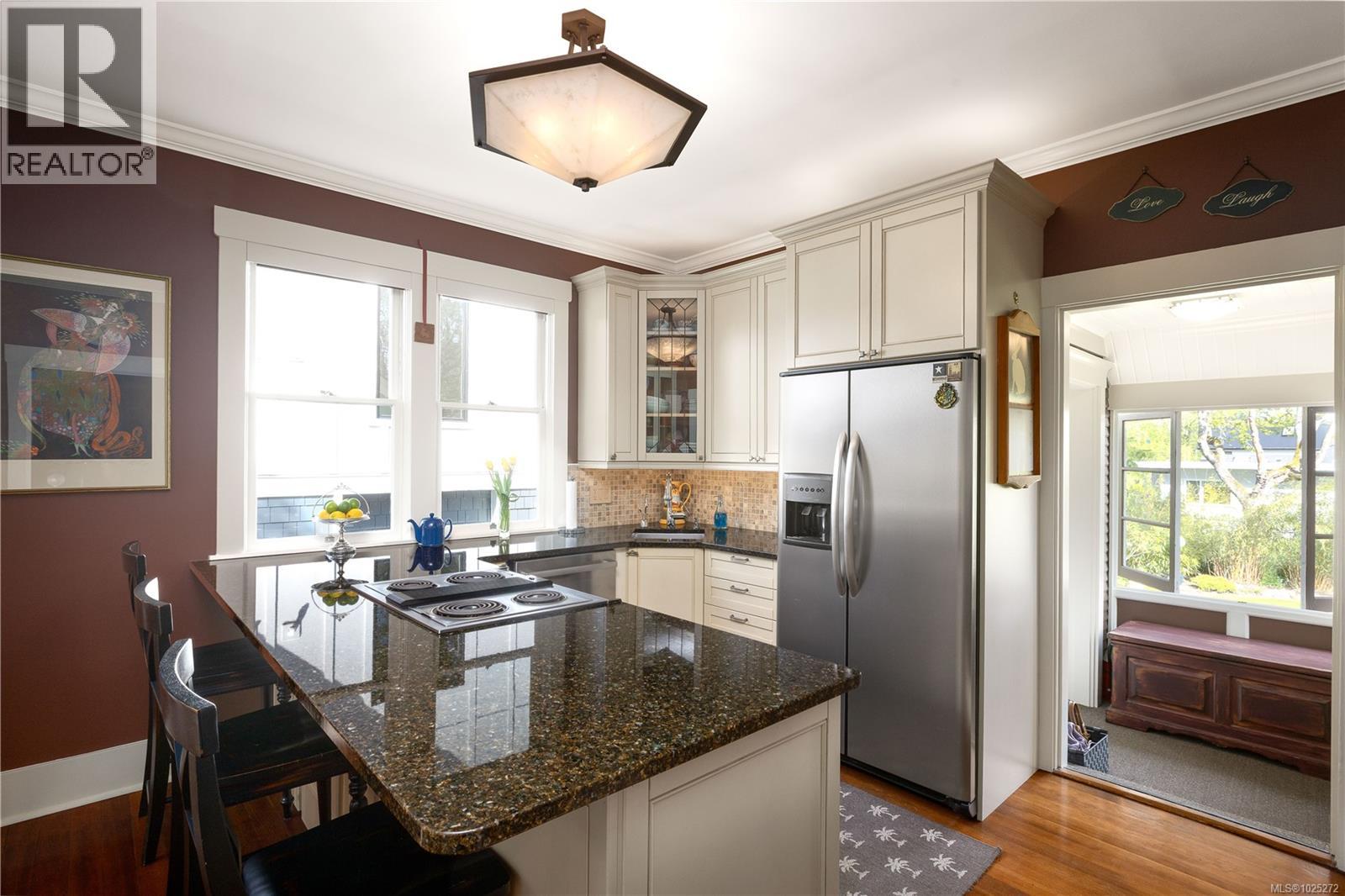  773 Island Road, Oak Bay