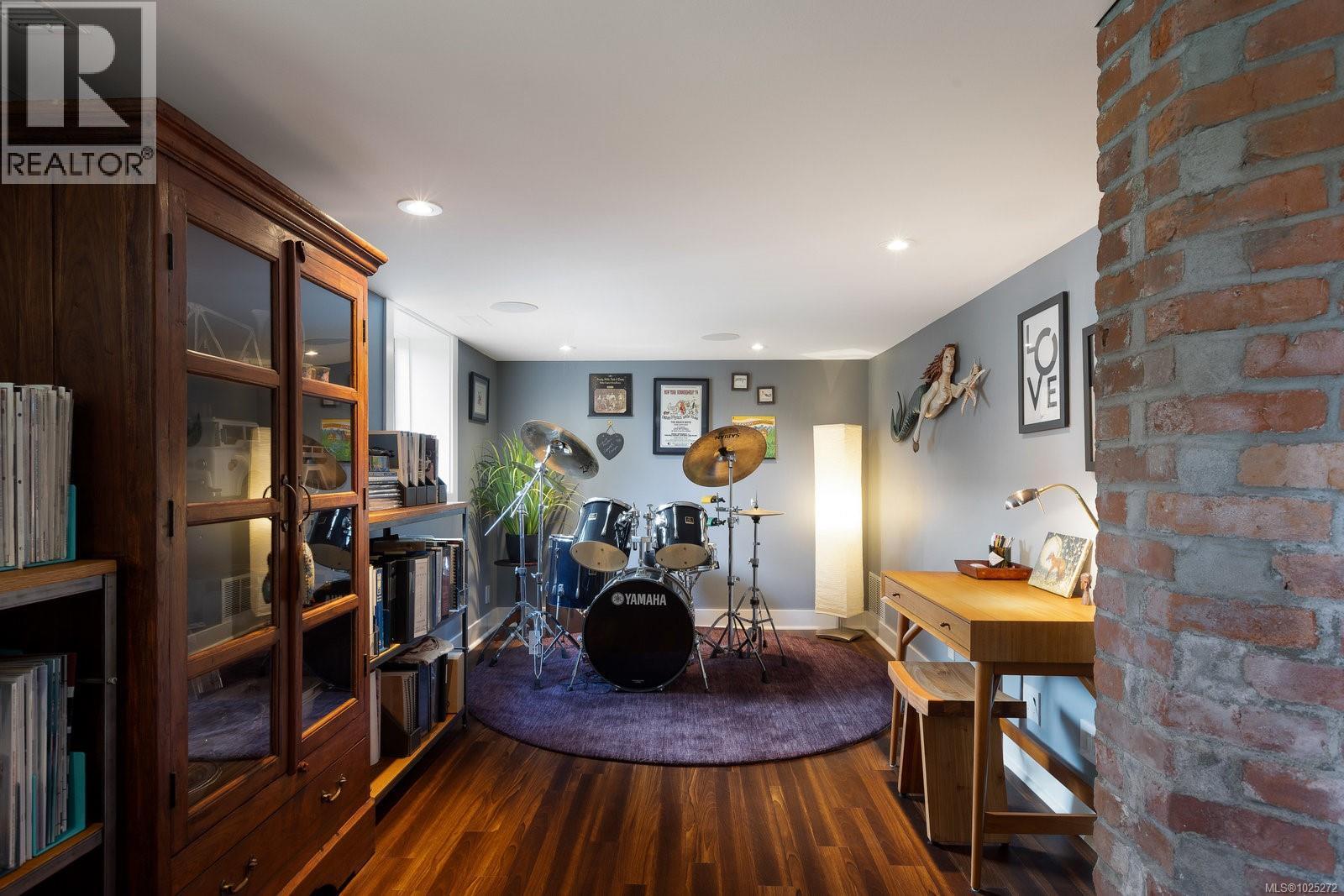  773 Island Road, Oak Bay