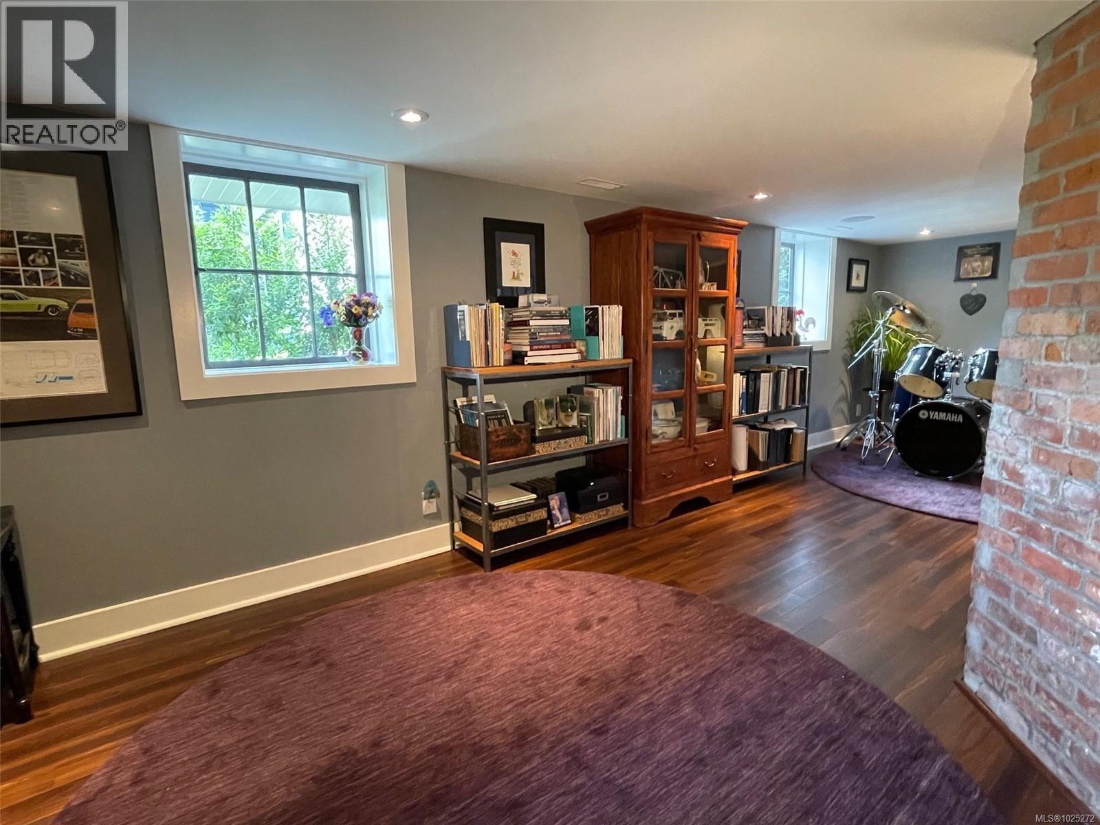  773 Island Road, Oak Bay