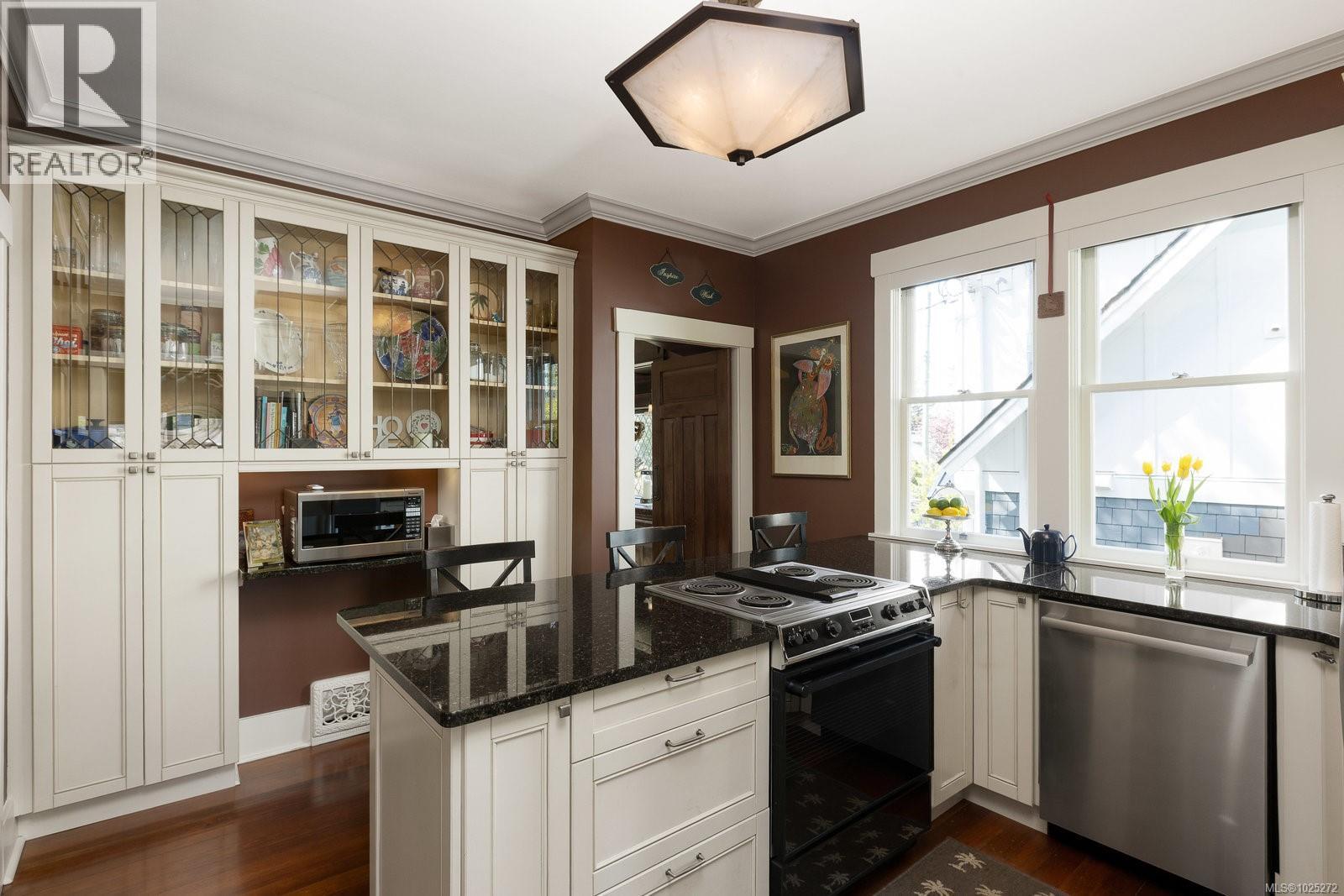  773 Island Road, Oak Bay