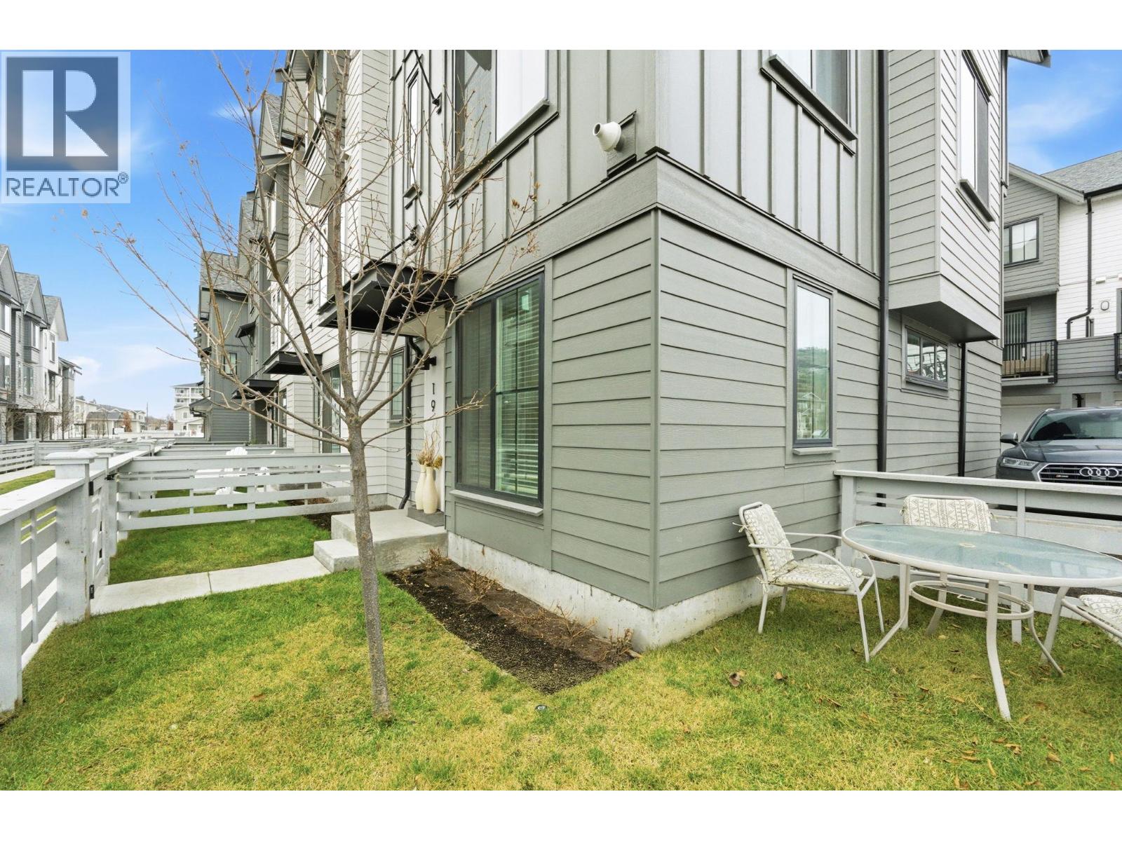 19 307 Glen Park Drive, Kelowna